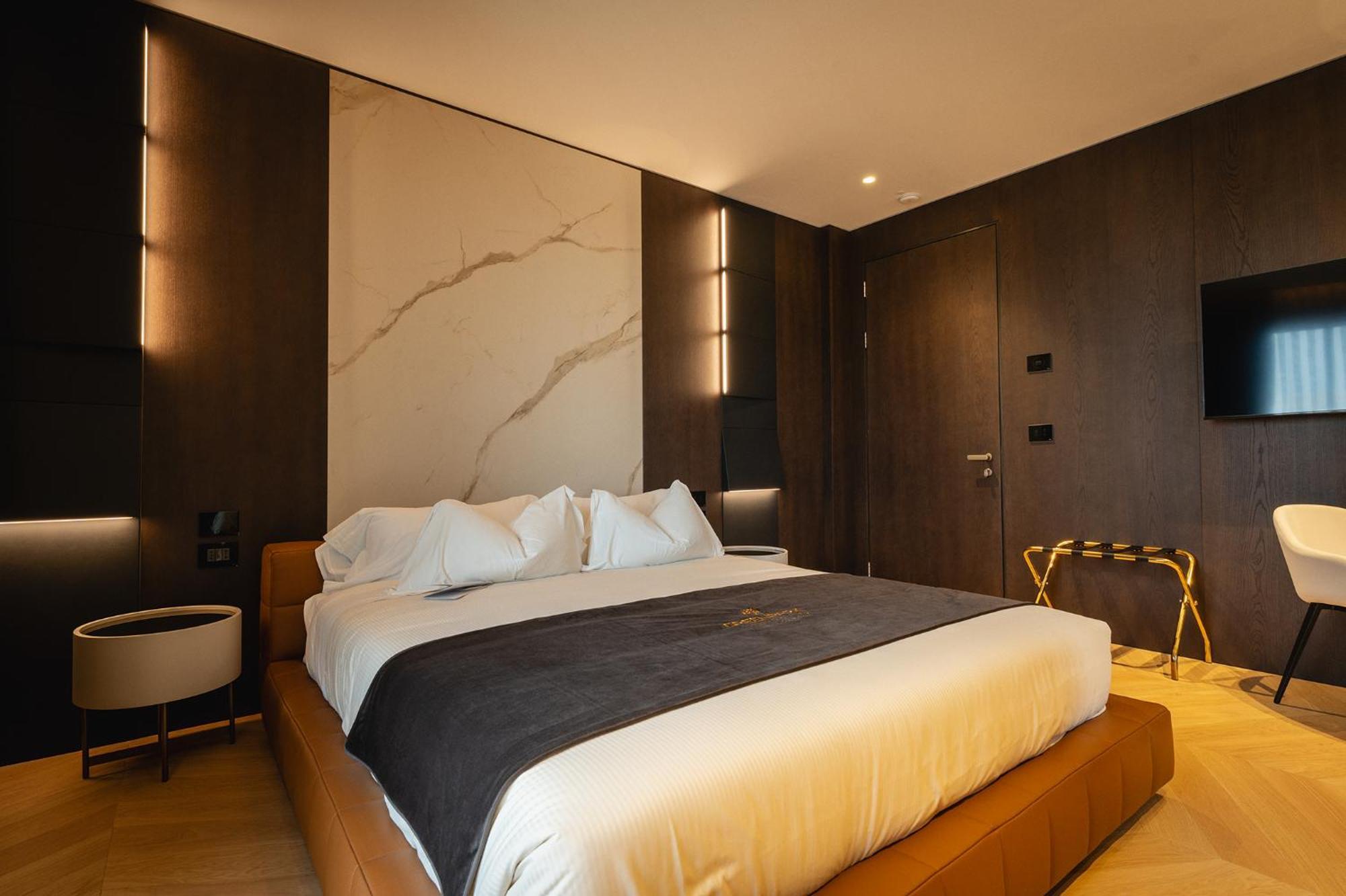 Green Park Penthouse Suite & Pool - Heated Pool - Bari Exterior photo